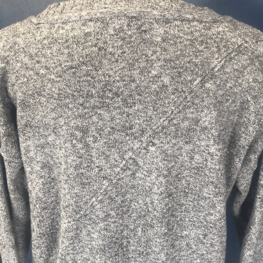 Calvin Klein Jeans Women's Crew-Neck High-Low Sweater, M, Gray & White - Picture 7 of 11